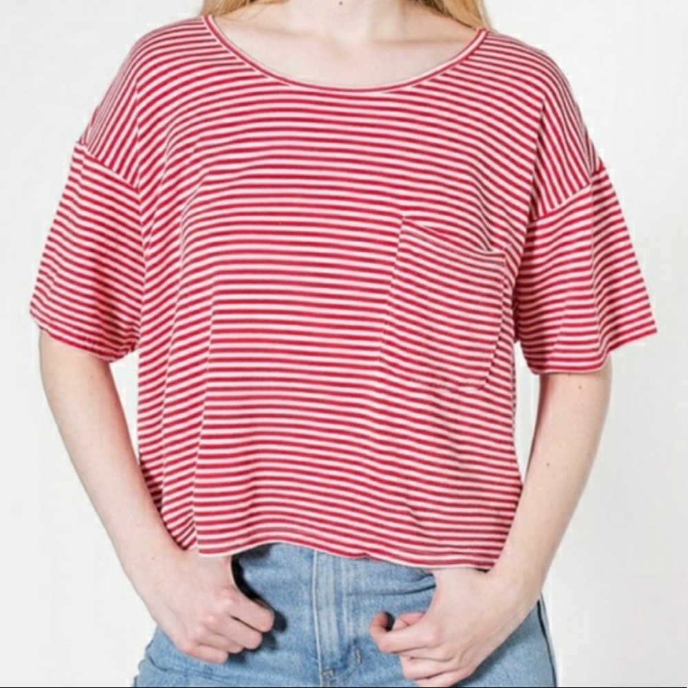 🧲 Red/White Striped Crop Top🧲